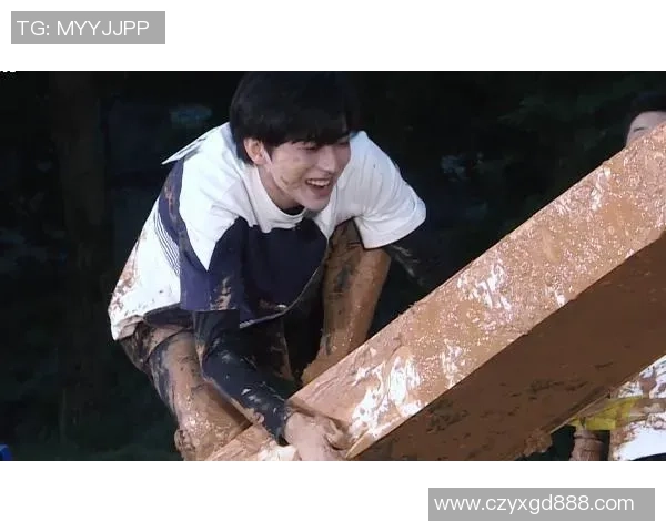 足球球星纷纷挑战蔡徐坤梗 引发网络热议与幽默模仿潮